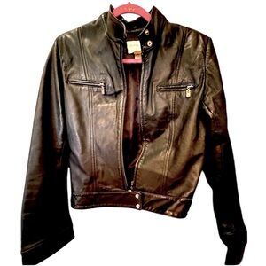 Hugo Buscati Women’s long sleeve leather jacket
